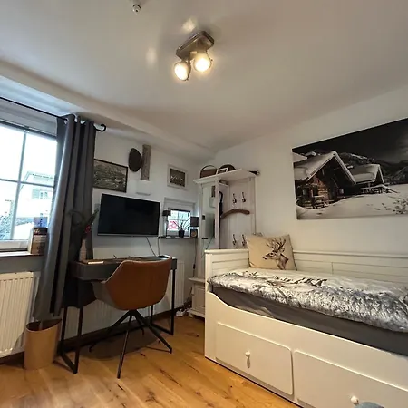 Habitación en casa particular Freudi`s Berghütte Neuhausen auf den Fildern